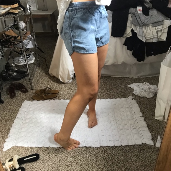 Forever 21 shorts - Picture 2 of 2